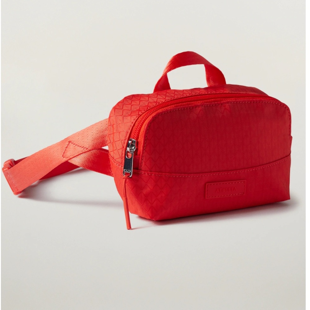EXCURSION CROSSBODY BELT BAG